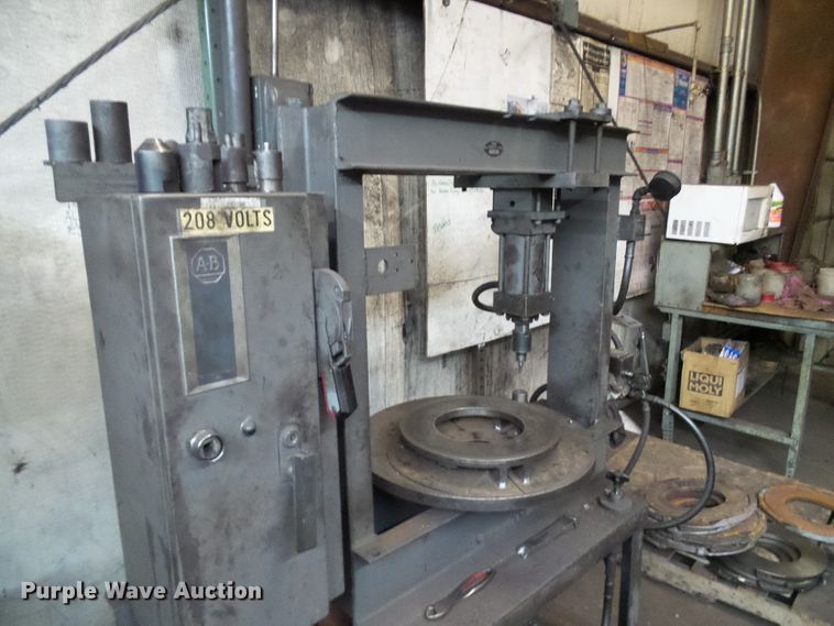 image for item DD1871 Arrow automotive hydraulic press