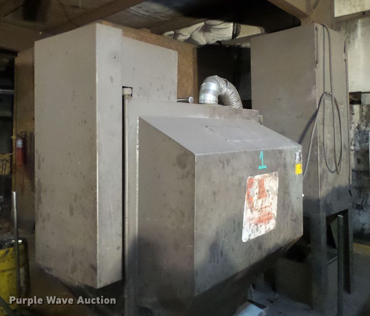 image for item DD1888 Wheelabrator sandblaster and dust collector