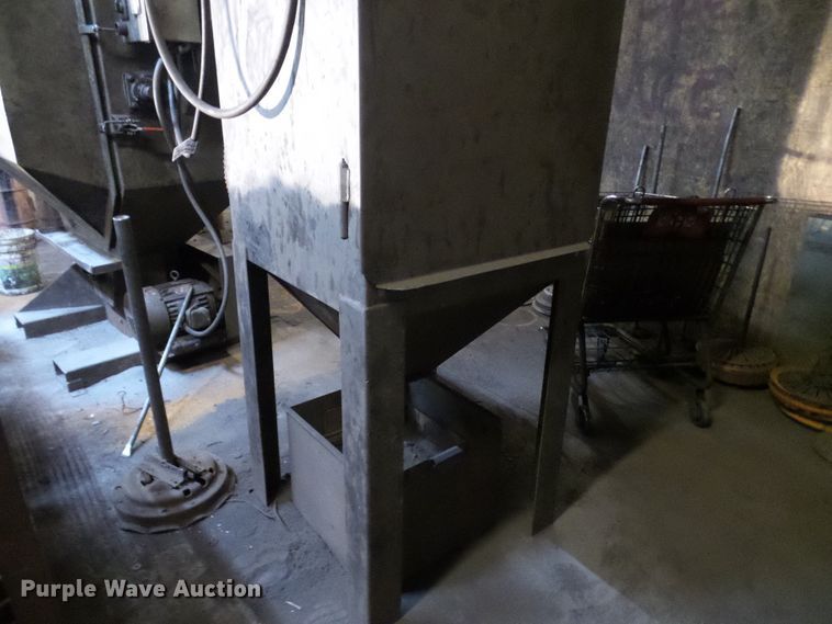 image for item DD1888 Wheelabrator sandblaster and dust collector