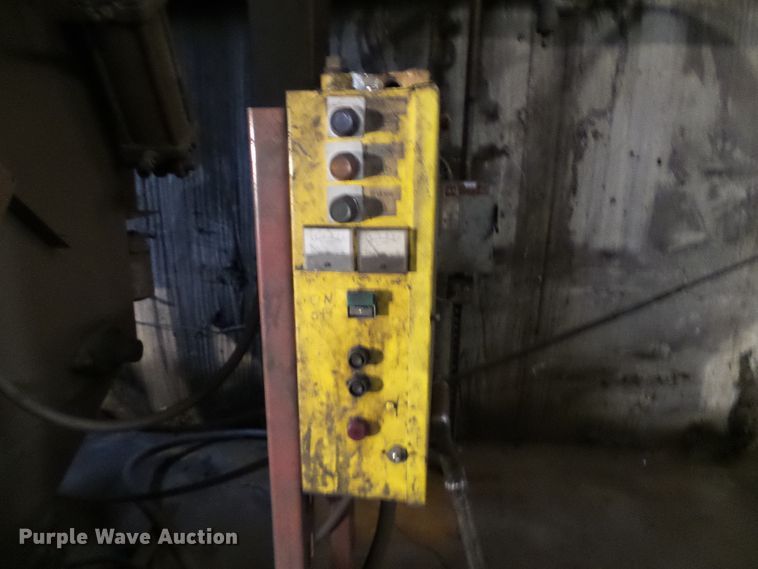 image for item DD1890 Wheelabrator sandblaster and dust collector