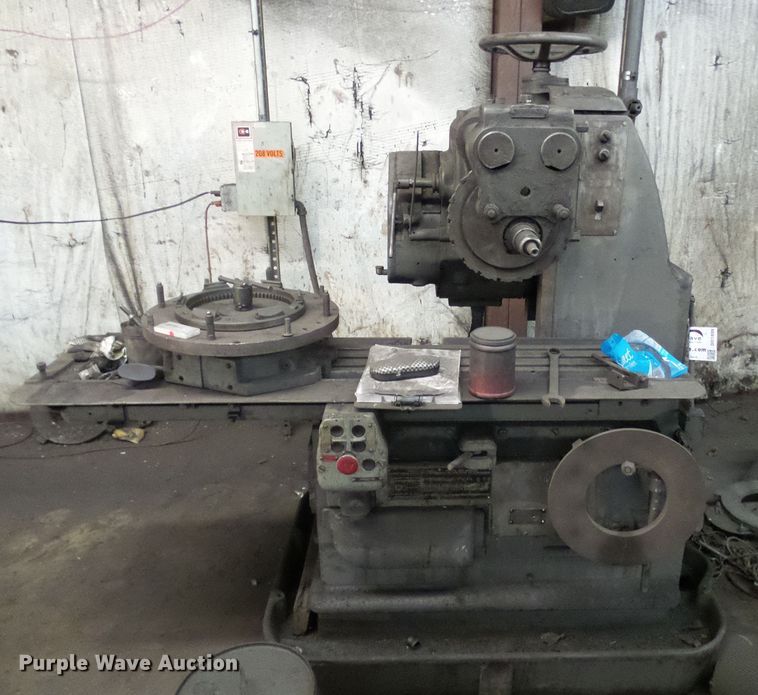 image for item DD1899 Brown & Sharpe grinder