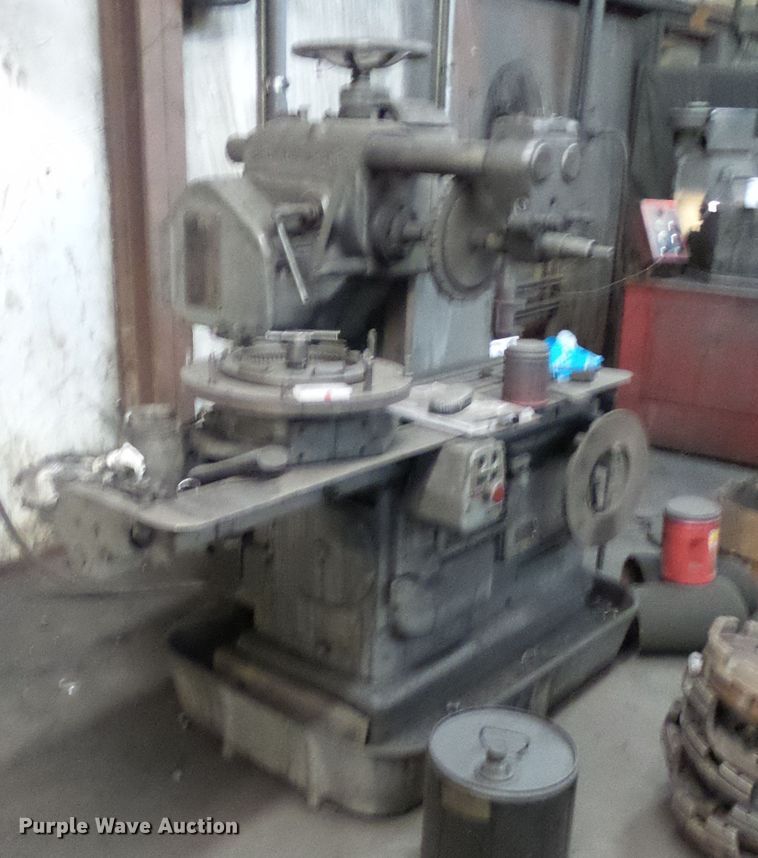 image for item DD1899 Brown & Sharpe grinder