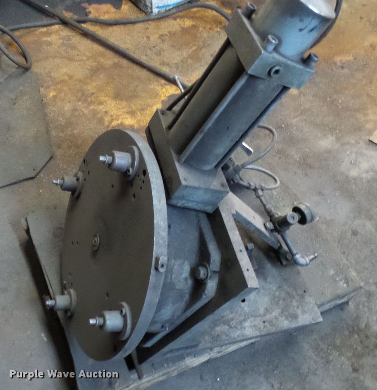 image for item DD1903 Kearney & Trecker grinder