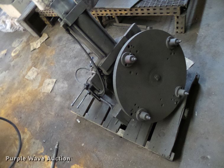 image for item DD1903 Kearney & Trecker grinder