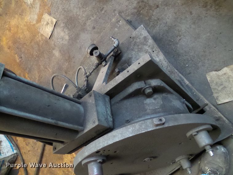 image for item DD1903 Kearney & Trecker grinder