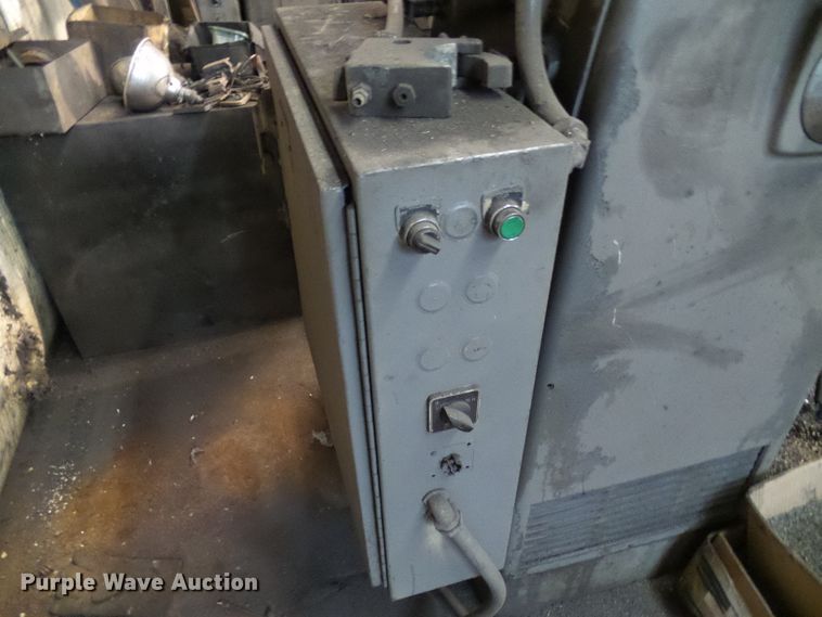 image for item DD1903 Kearney & Trecker grinder