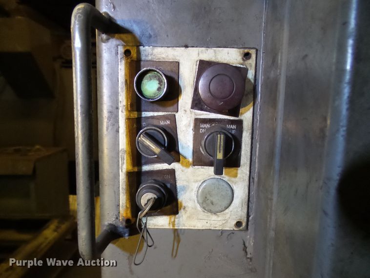 image for item DD1907 Selco VB60RH baler