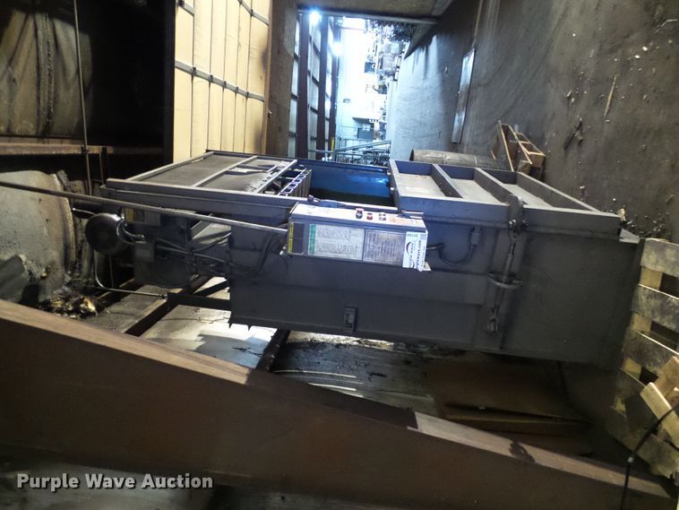 image for item DD1908 Selco VT-5-LH baler