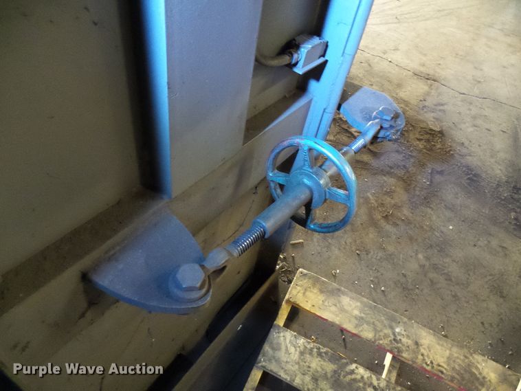 image for item DD1908 Selco VT-5-LH baler