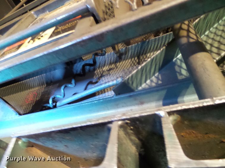 image for item DD1908 Selco VT-5-LH baler