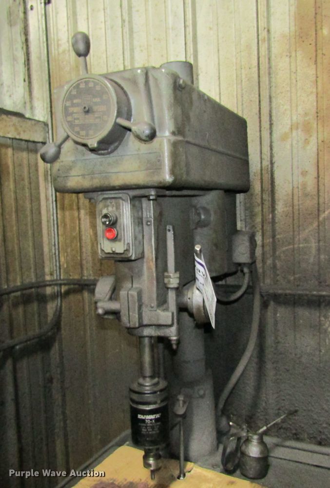 image for item DD1912 (2) Clausing 1666 drill presses