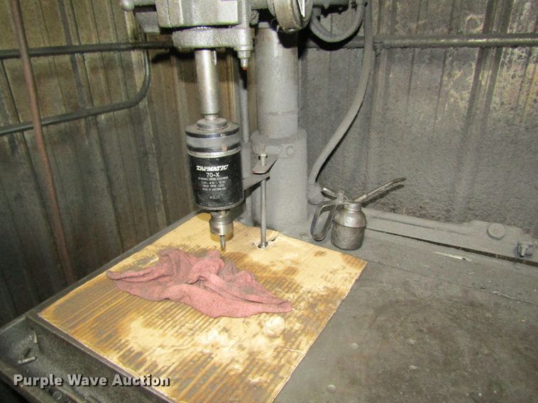 image for item DD1912 (2) Clausing 1666 drill presses