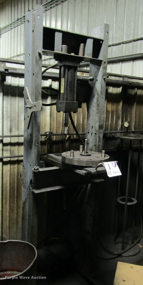 image for item DD1914 Hydraulic press