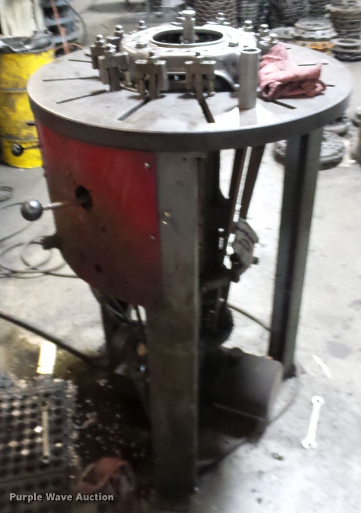 image for item DD1920 Adjusting table