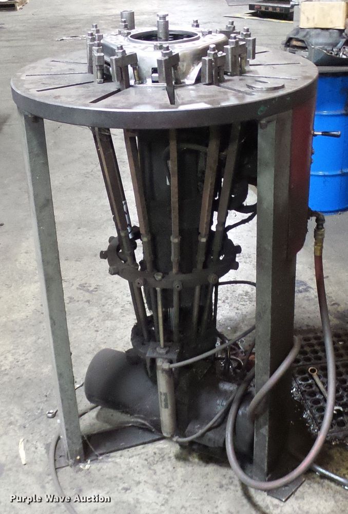 image for item DD1920 Adjusting table