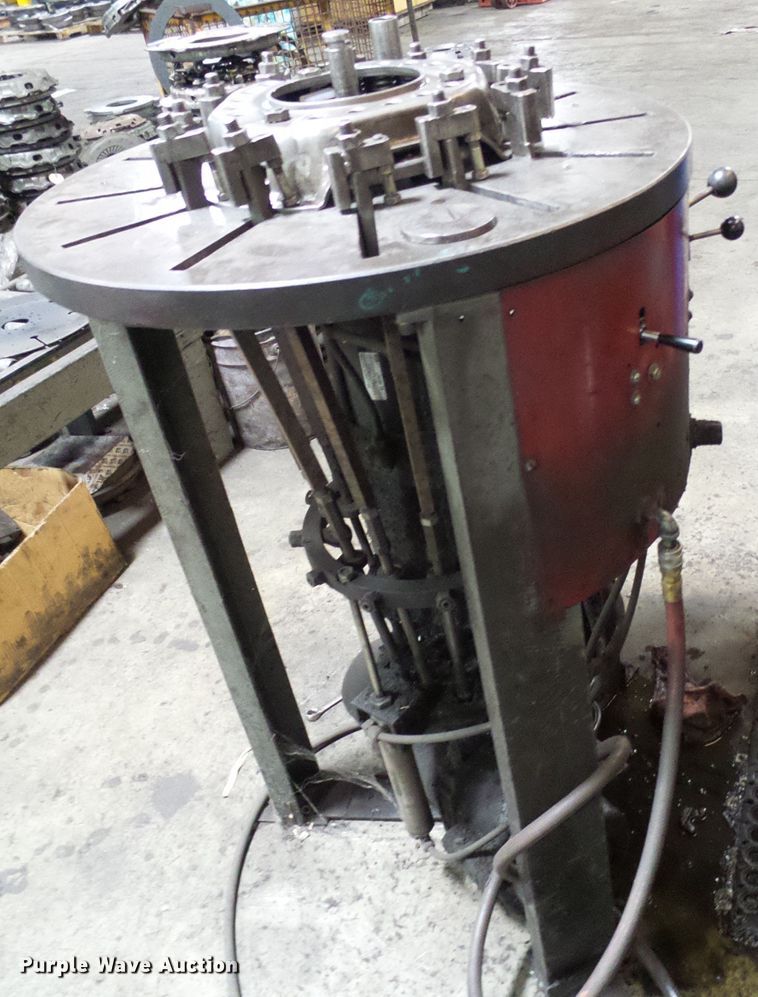 image for item DD1920 Adjusting table