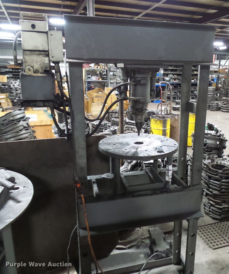 image for item DD1924 Hydraulic press