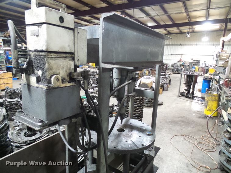 image for item DD1924 Hydraulic press