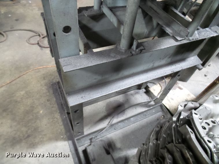 image for item DD1924 Hydraulic press