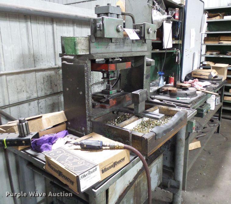 image for item DD1933 Press