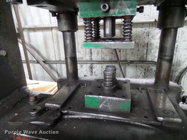 image for item DD1933 Press