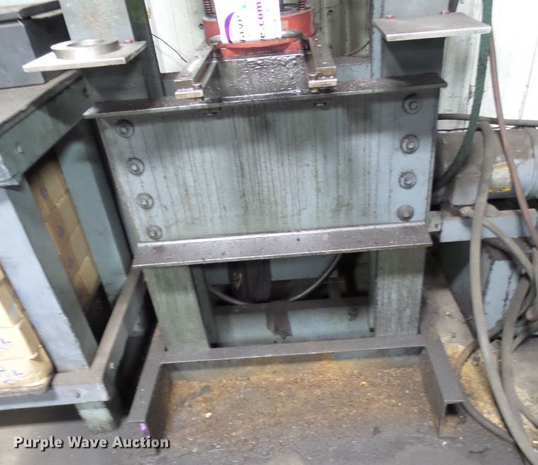 image for item DD1937 Press