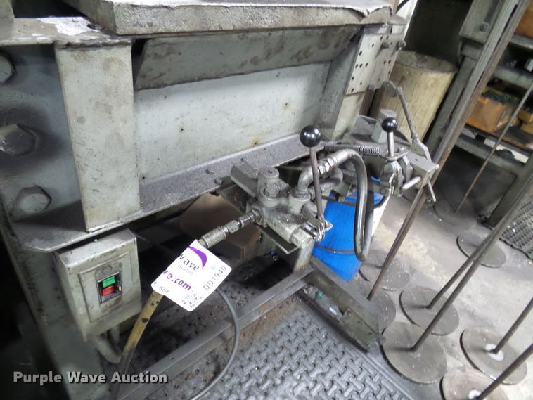 image for item DD1940 Press