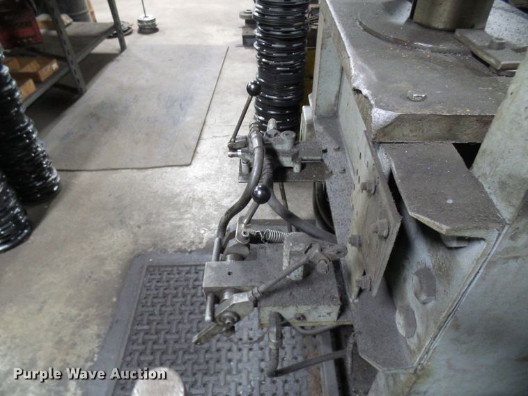 image for item DD1940 Press