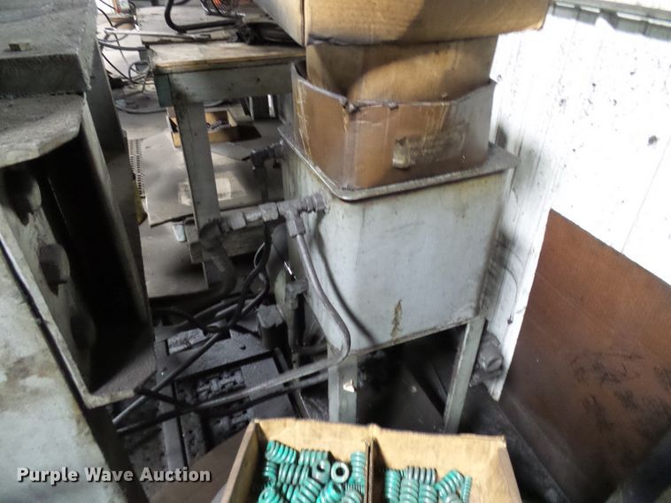 image for item DD1940 Press