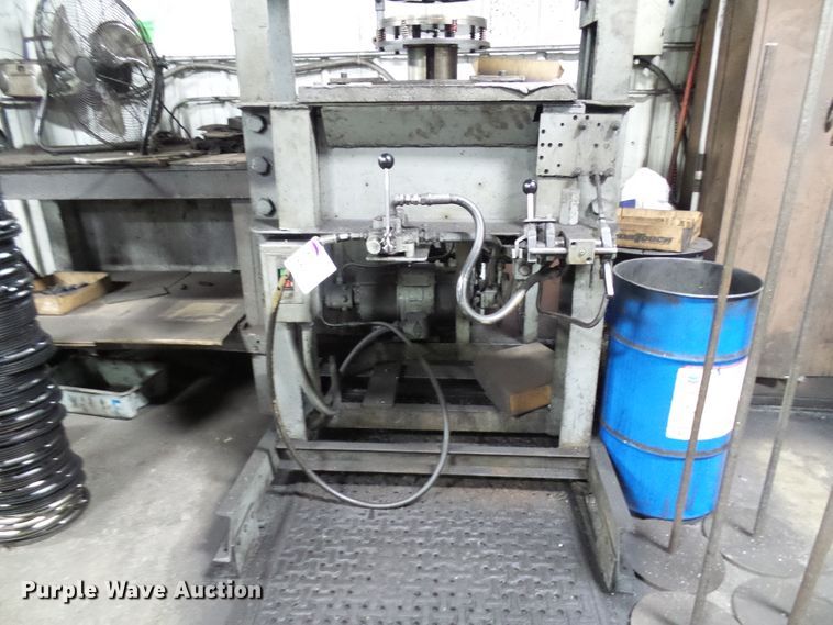 image for item DD1940 Press