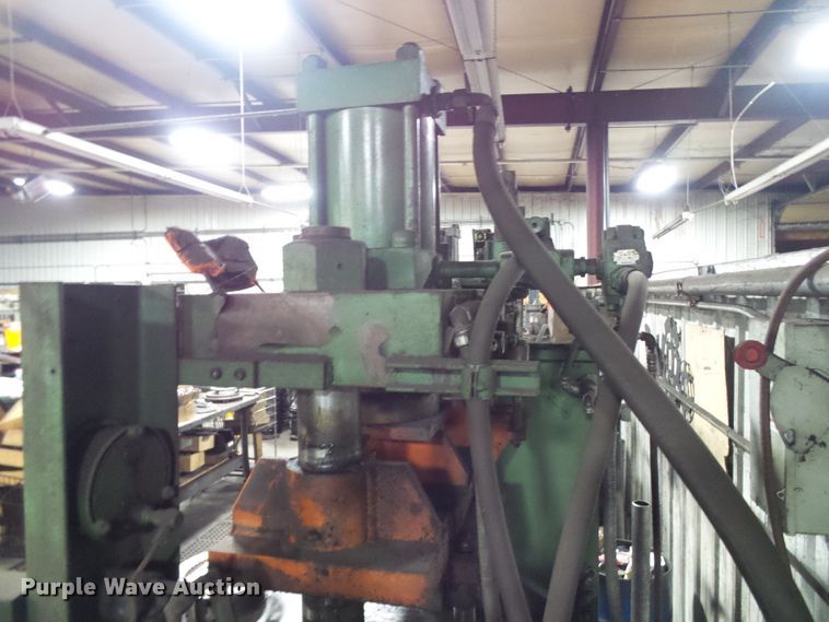 image for item DD1942 Truxton DC2-SA press