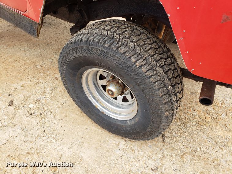 image for item DD2646 1971 Toyota FJ40 SUV