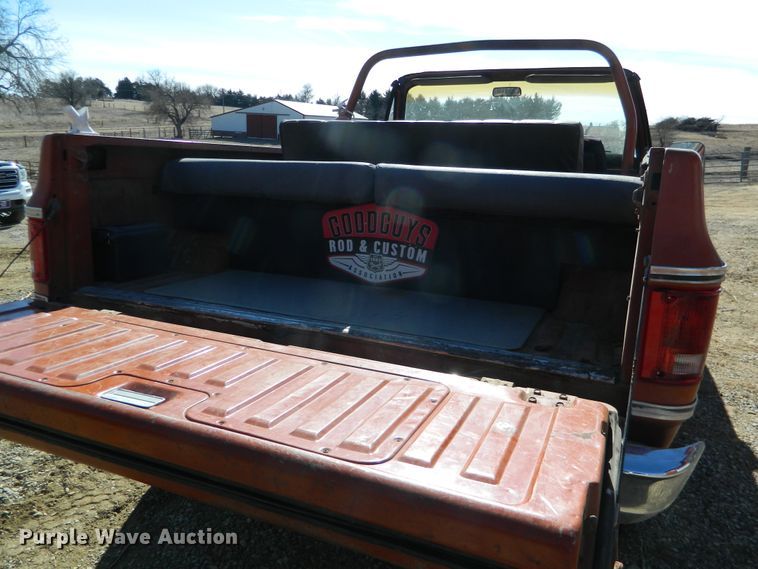 image for item DE4422 1975 Chevrolet Blazer SUV