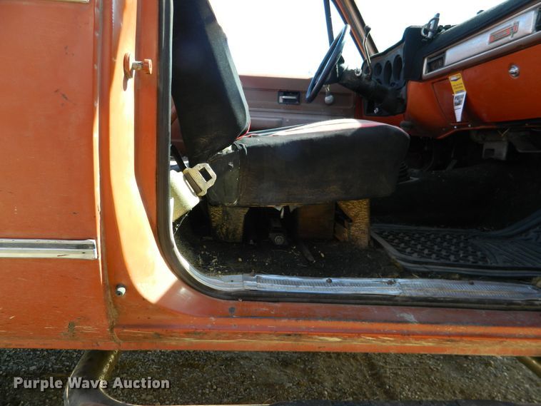 image for item DE4422 1975 Chevrolet Blazer SUV