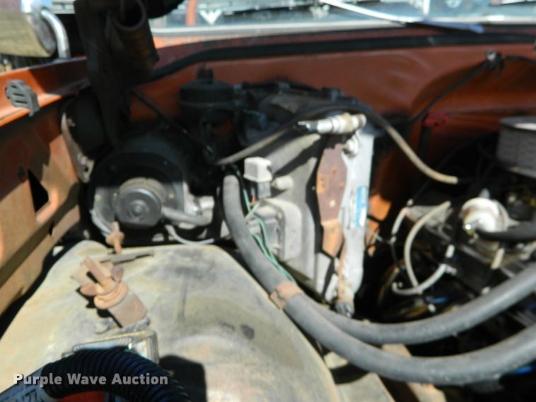 image for item DE4422 1975 Chevrolet Blazer SUV