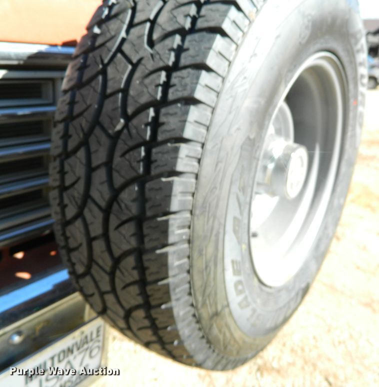 image for item DE4422 1975 Chevrolet Blazer SUV