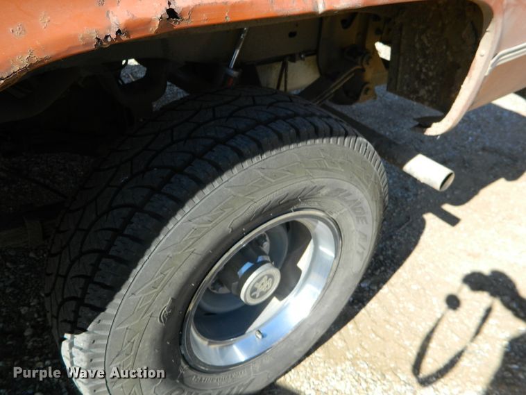 image for item DE4422 1975 Chevrolet Blazer SUV