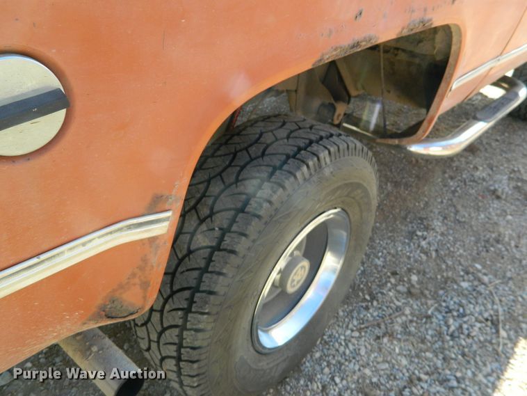 image for item DE4422 1975 Chevrolet Blazer SUV