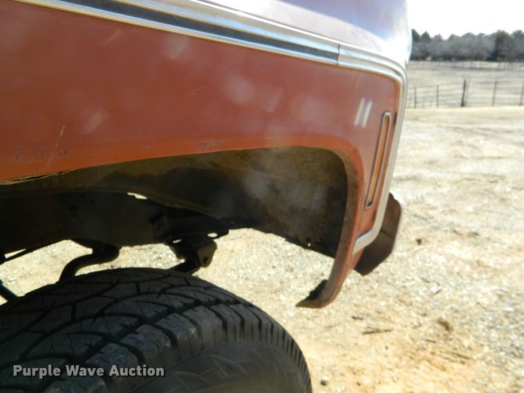 image for item DE4422 1975 Chevrolet Blazer SUV