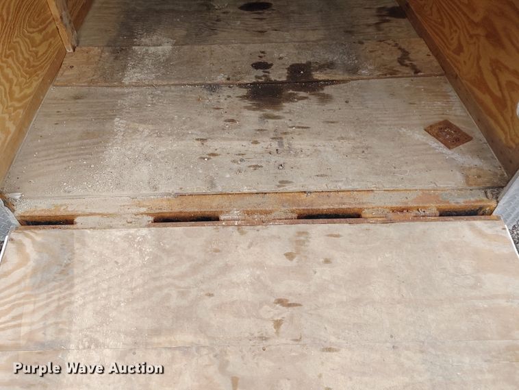 image for item DE6872 2017 Cargo Mate enclosed cargo trailer