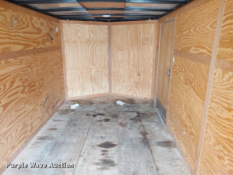 image for item DE6872 2017 Cargo Mate enclosed cargo trailer