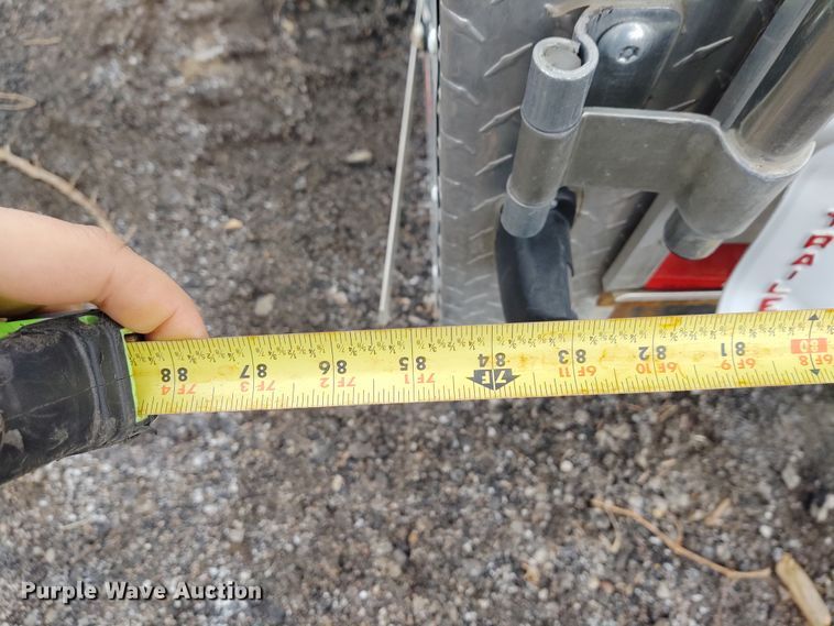 image for item DE6872 2017 Cargo Mate enclosed cargo trailer