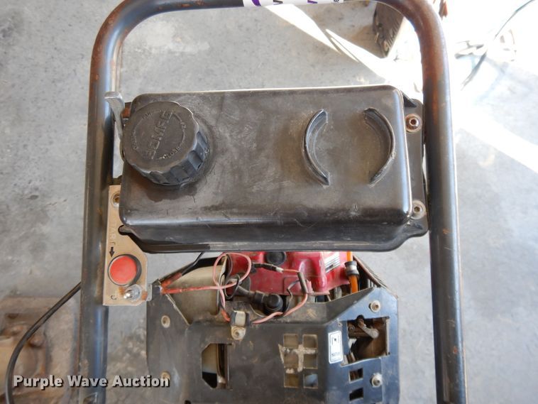 image for item DF5840 2005 Bomag B160/4 plate compactor