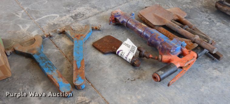 image for item DF5841 Tools