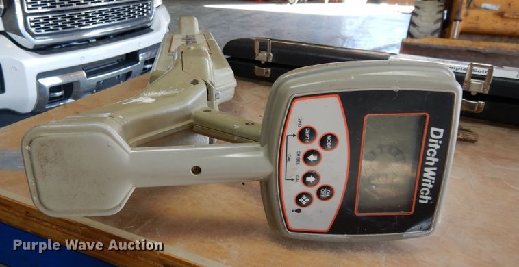 image for item DF5848 Ditch Witch 752 Tracker utility locator