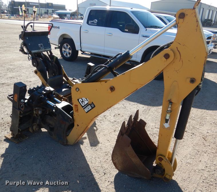 image for item DF7361 2005 Caterpillar BH30W backhoe attachment