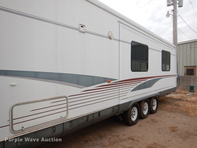 image for item DF7363 1996 Newmar Mountain Aire 39RKWB camper