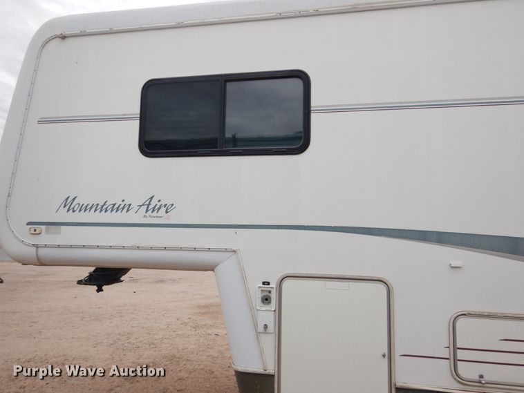 image for item DF7363 1996 Newmar Mountain Aire 39RKWB camper