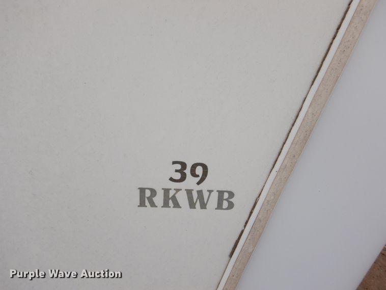 image for item DF7363 1996 Newmar Mountain Aire 39RKWB camper