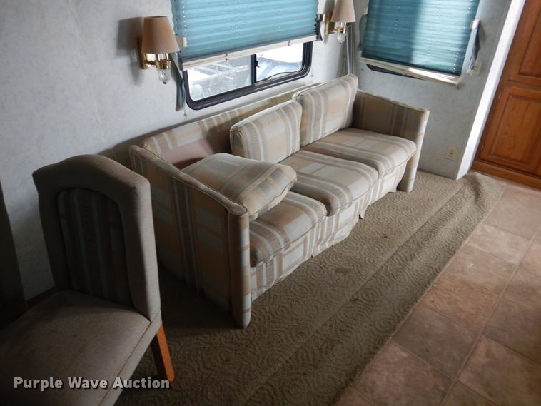 image for item DF7363 1996 Newmar Mountain Aire 39RKWB camper